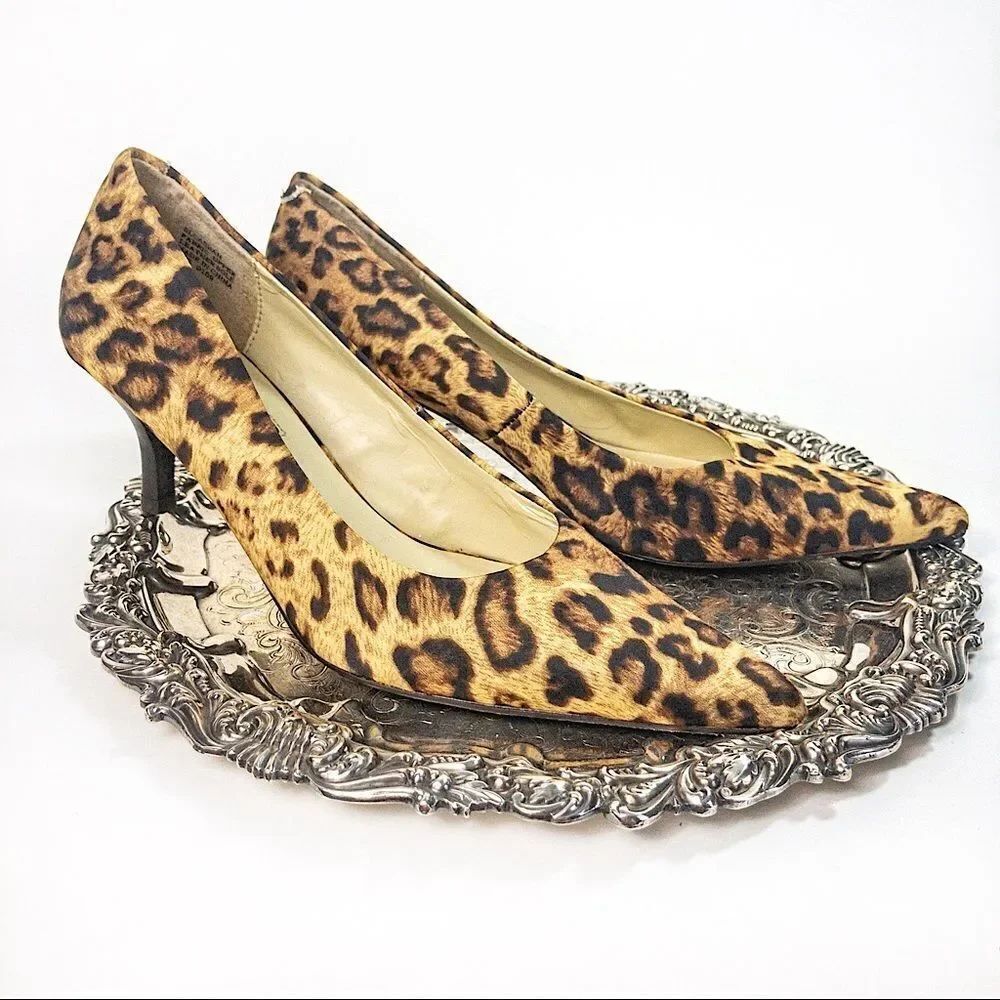Sam & Libby Casbah Leopard Heels Sz 6.5M